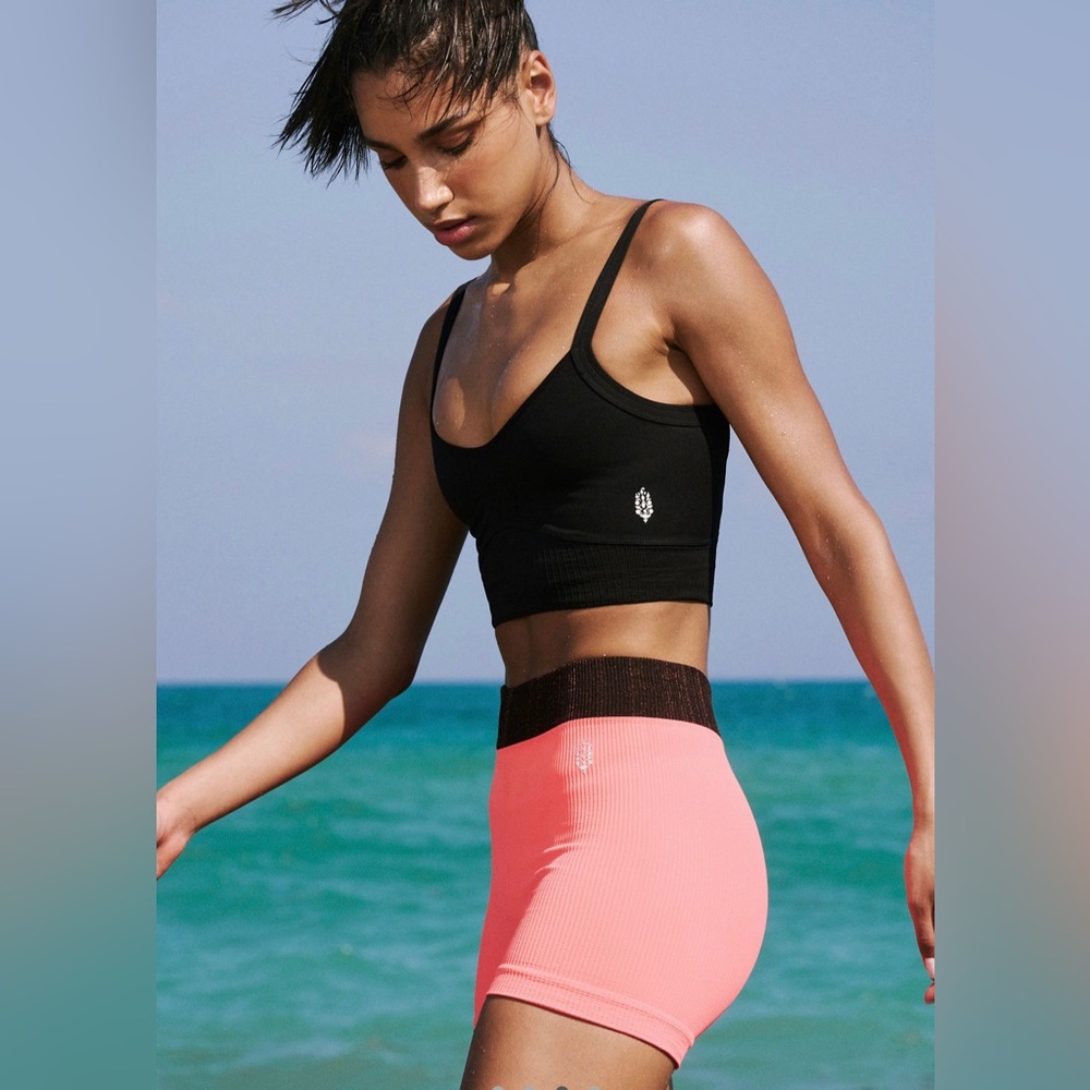 🎉 HOST PICK 🎉 NWT Free People Seamless Shorts | CORAL REEF - Picture 4 of 9